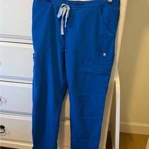 FIGS petite yola scrub pants in royal blue